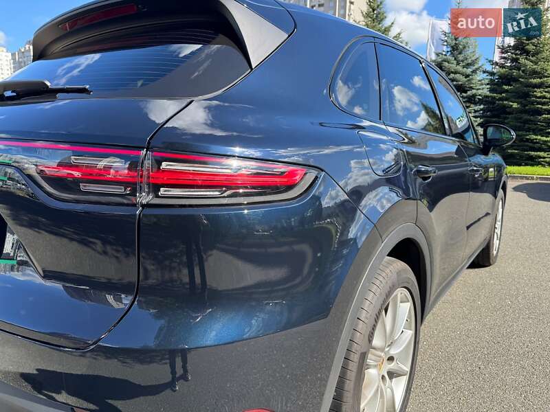 Позашляховик / Кросовер Porsche Cayenne 2019 в Києві