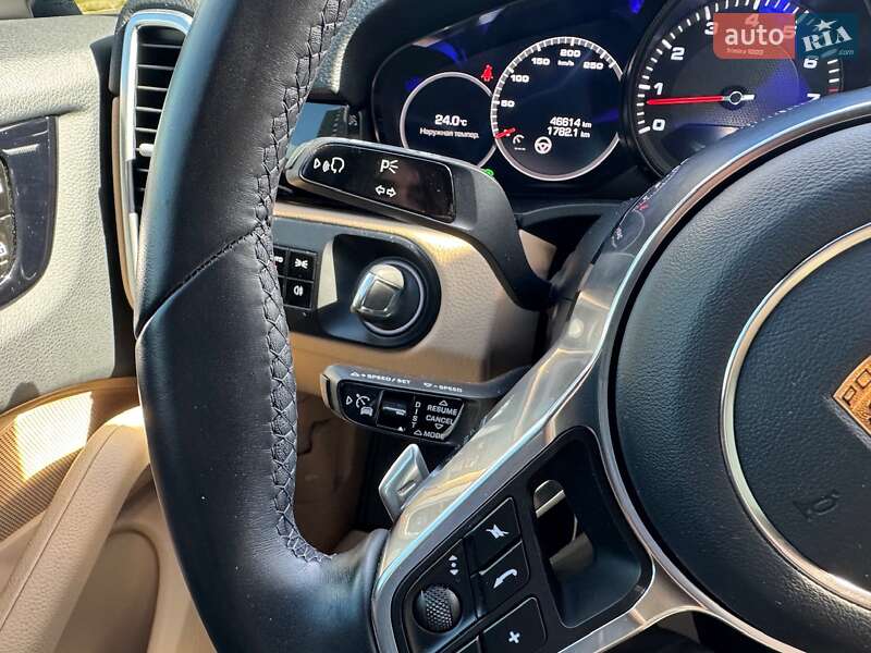 Позашляховик / Кросовер Porsche Cayenne 2019 в Києві