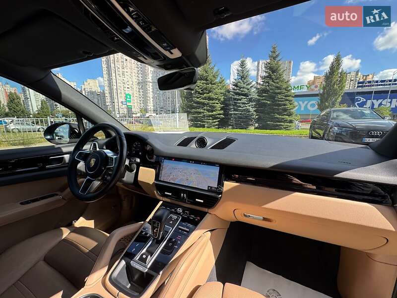 Позашляховик / Кросовер Porsche Cayenne 2019 в Києві