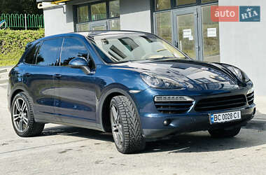 Позашляховик / Кросовер Porsche Cayenne 2013 в 