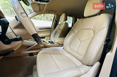 Позашляховик / Кросовер Porsche Cayenne 2013 в 