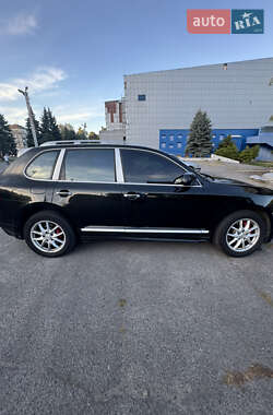 Внедорожник / Кроссовер Porsche Cayenne 2005 в 