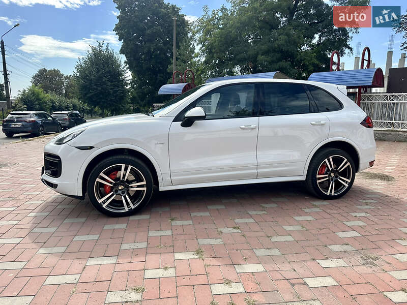 Позашляховик / Кросовер Porsche Cayenne 2014 в Умані