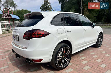 Внедорожник / Кроссовер Porsche Cayenne 2014 в 