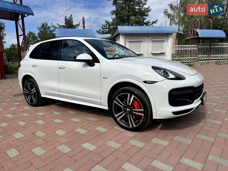 Позашляховик / Кросовер Porsche Cayenne 2014 в Умані