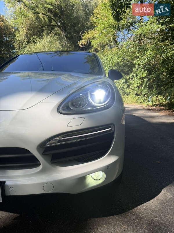 Внедорожник / Кроссовер Porsche Cayenne 2013 в Киеве фото 13 Внедорожник / Кроссовер Porsche Cayenne 2013 в Киеве