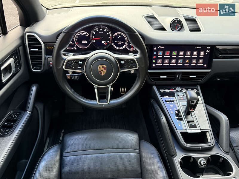 Позашляховик / Кросовер Porsche Cayenne 2021 в Києві