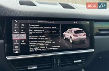 Внедорожник / Кроссовер Porsche Cayenne 2018 в 