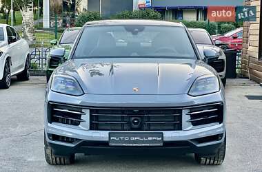 Позашляховик / Кросовер Porsche Cayenne 2024 в 