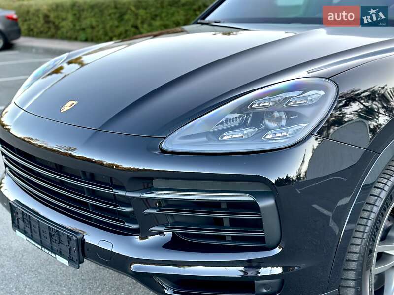 Внедорожник / Кроссовер Porsche Cayenne 2017 в Киеве