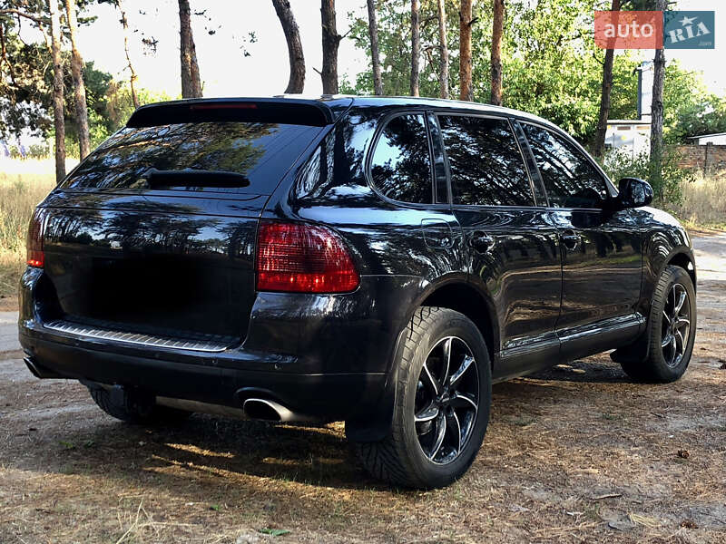 Внедорожник / Кроссовер Porsche Cayenne 2004 в Николаеве