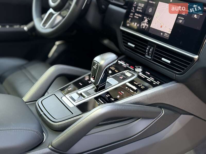 Позашляховик / Кросовер Porsche Cayenne 2017 в Одесі