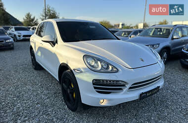Позашляховик / Кросовер Porsche Cayenne 2014 в 