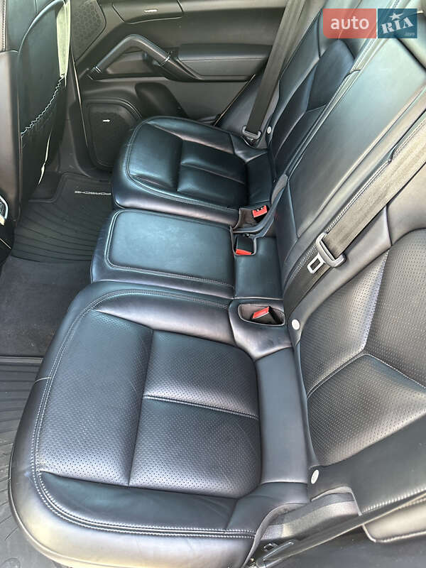 Внедорожник / Кроссовер Porsche Cayenne 2017 в Житомире фото 55 Внедорожник / Кроссовер Porsche Cayenne 2017 в Житомире