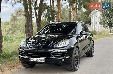 Позашляховик / Кросовер Porsche Cayenne 2011 в Києві