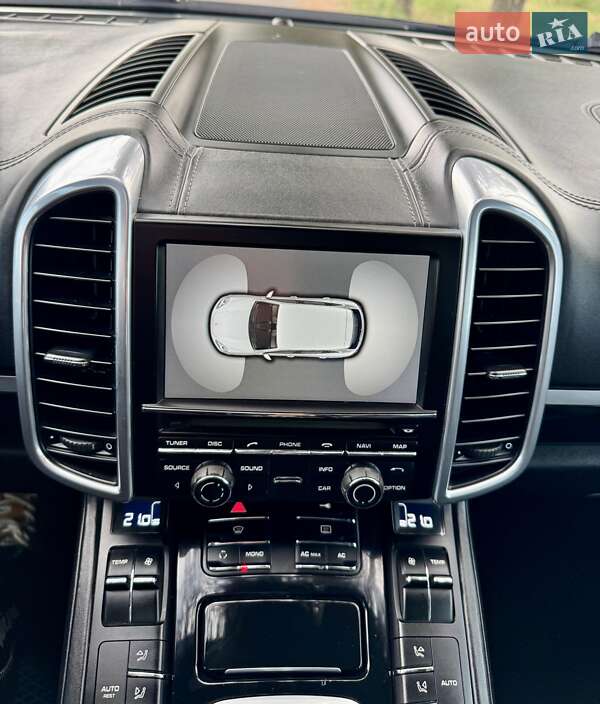 Внедорожник / Кроссовер Porsche Cayenne 2011 в Киеве