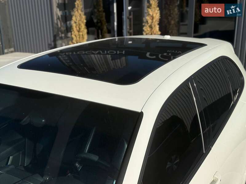 Внедорожник / Кроссовер Porsche Cayenne 2011 в Киеве