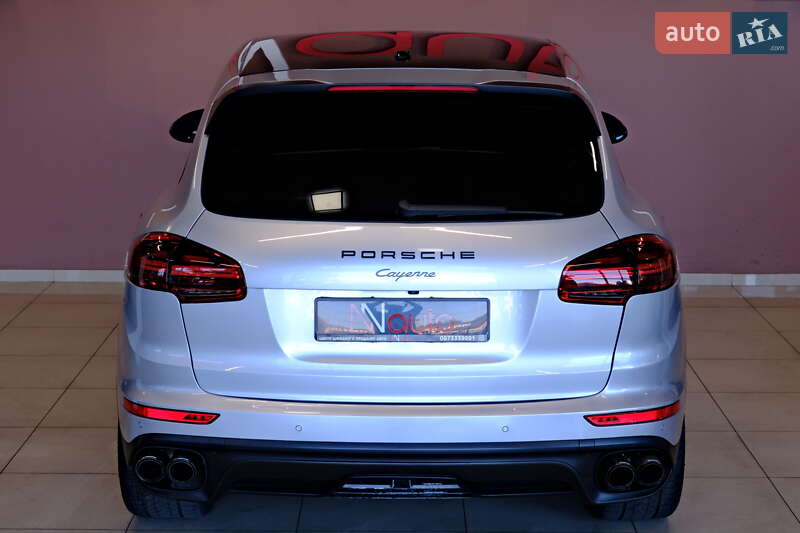 Внедорожник / Кроссовер Porsche Cayenne 2015 в Одессе