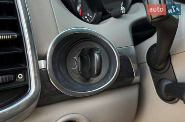 Позашляховик / Кросовер Porsche Cayenne 2010 в 