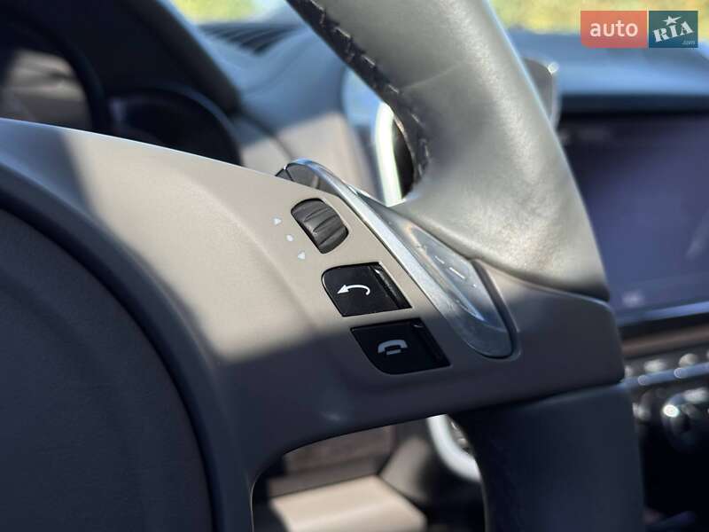 Внедорожник / Кроссовер Porsche Cayenne 2010 в Кривом Роге