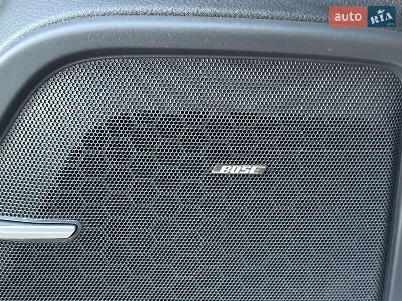 Внедорожник / Кроссовер Porsche Cayenne 2016 в Киеве