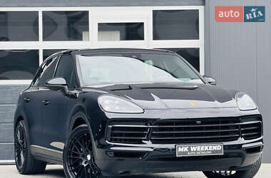 Позашляховик / Кросовер Porsche Cayenne 2018 в 