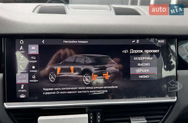 Позашляховик / Кросовер Porsche Cayenne 2018 в 