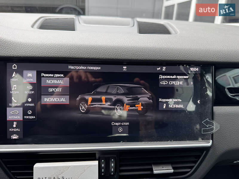 Позашляховик / Кросовер Porsche Cayenne 2018 в Мукачевому
