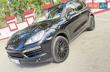 Внедорожник / Кроссовер Porsche Cayenne 2012 в 