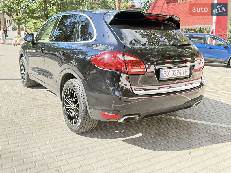 Внедорожник / Кроссовер Porsche Cayenne 2012 в Киеве фото 15 Внедорожник / Кроссовер Porsche Cayenne 2012 в Киеве