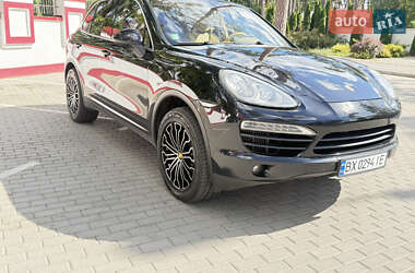 Внедорожник / Кроссовер Porsche Cayenne 2012 в 