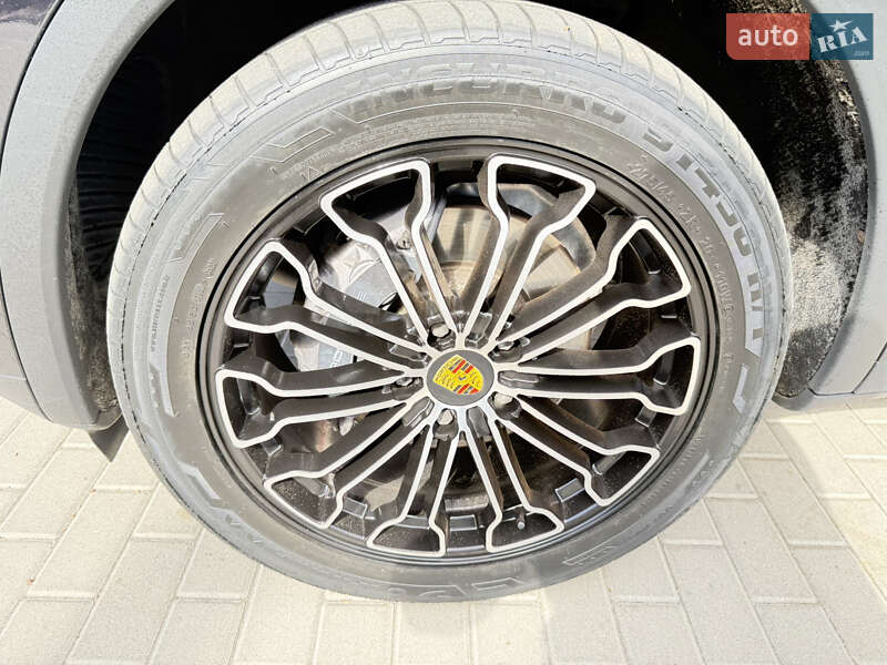 Внедорожник / Кроссовер Porsche Cayenne 2012 в Киеве фото 24 Внедорожник / Кроссовер Porsche Cayenne 2012 в Киеве