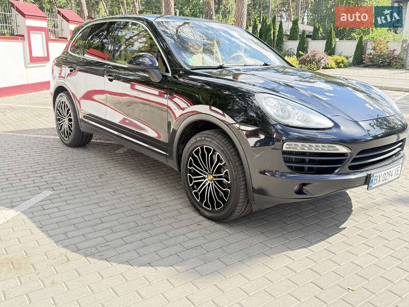 Внедорожник / Кроссовер Porsche Cayenne 2012 в Киеве фото 21 Внедорожник / Кроссовер Porsche Cayenne 2012 в Киеве