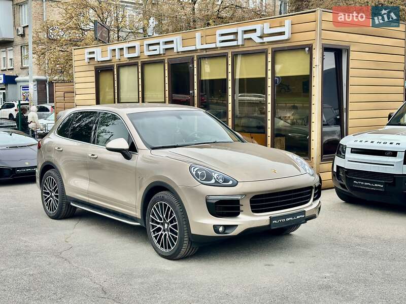 Внедорожник / Кроссовер Porsche Cayenne 2015 в Киеве фото 8 Внедорожник / Кроссовер Porsche Cayenne 2015 в Киеве