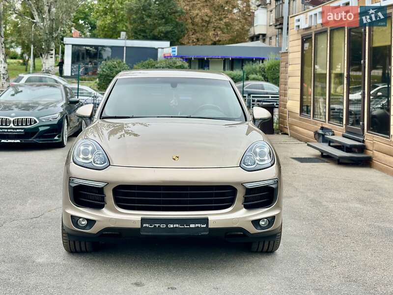 Внедорожник / Кроссовер Porsche Cayenne 2015 в Киеве фото 11 Внедорожник / Кроссовер Porsche Cayenne 2015 в Киеве