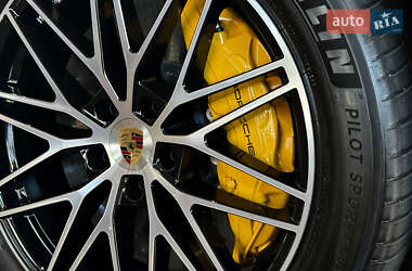 Внедорожник / Кроссовер Porsche Cayenne 2024 в 