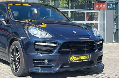 Внедорожник / Кроссовер Porsche Cayenne 2012 в 