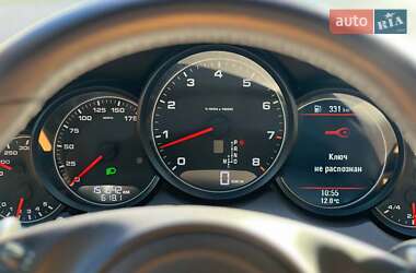 Внедорожник / Кроссовер Porsche Cayenne 2012 в 