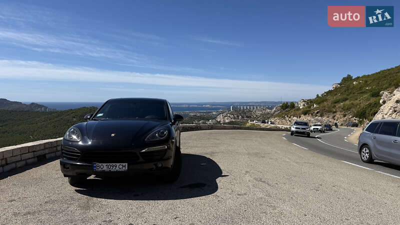 Позашляховик / Кросовер Porsche Cayenne 2013 в Тернополі