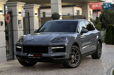 Позашляховик / Кросовер Porsche Cayenne 2023 в 