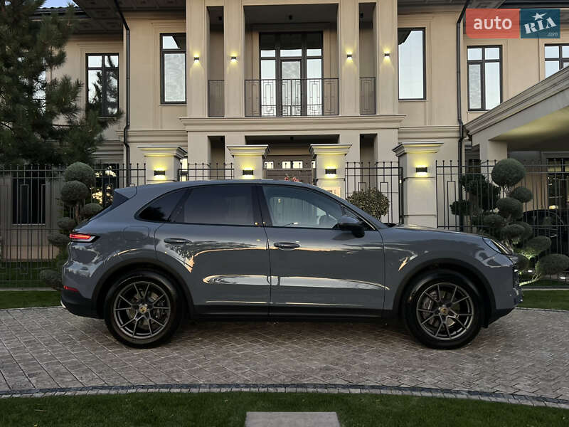Позашляховик / Кросовер Porsche Cayenne 2023 в Одесі