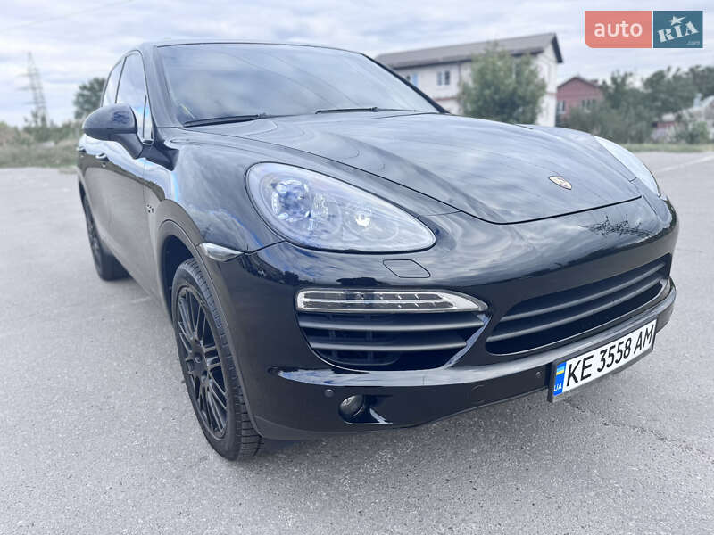 Позашляховик / Кросовер Porsche Cayenne 2014 в Харкові