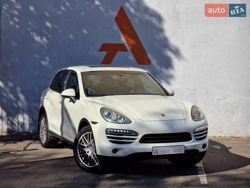 Внедорожник / Кроссовер Porsche Cayenne 2011 в Одессе