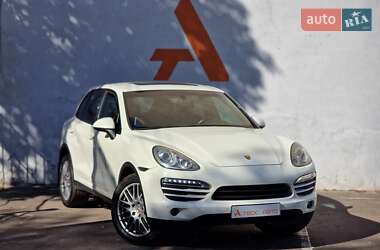 Внедорожник / Кроссовер Porsche Cayenne 2011 в 