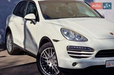 Внедорожник / Кроссовер Porsche Cayenne 2011 в 