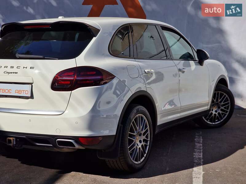 Внедорожник / Кроссовер Porsche Cayenne 2011 в Одессе