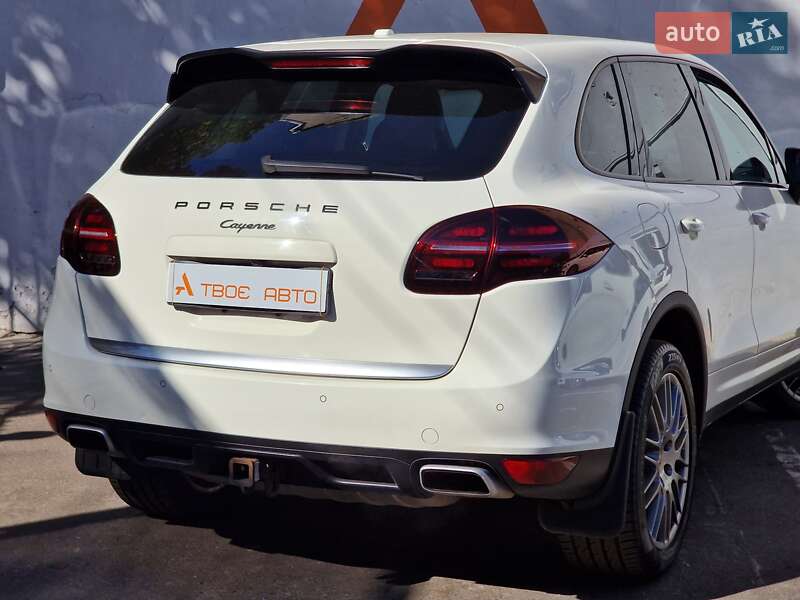 Внедорожник / Кроссовер Porsche Cayenne 2011 в Одессе