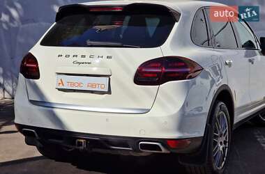 Внедорожник / Кроссовер Porsche Cayenne 2011 в 