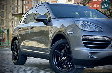 Внедорожник / Кроссовер Porsche Cayenne 2013 в Тернополе