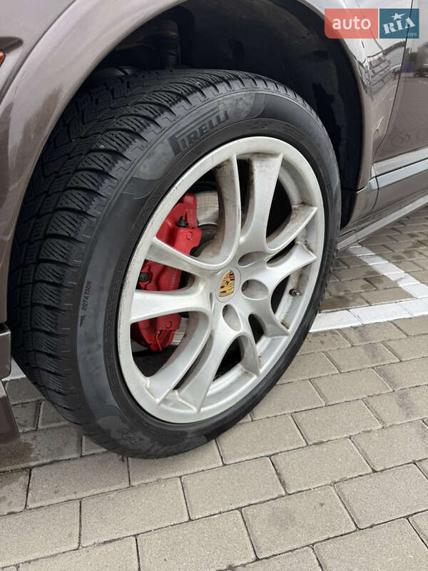Позашляховик / Кросовер Porsche Cayenne 2009 в Києві